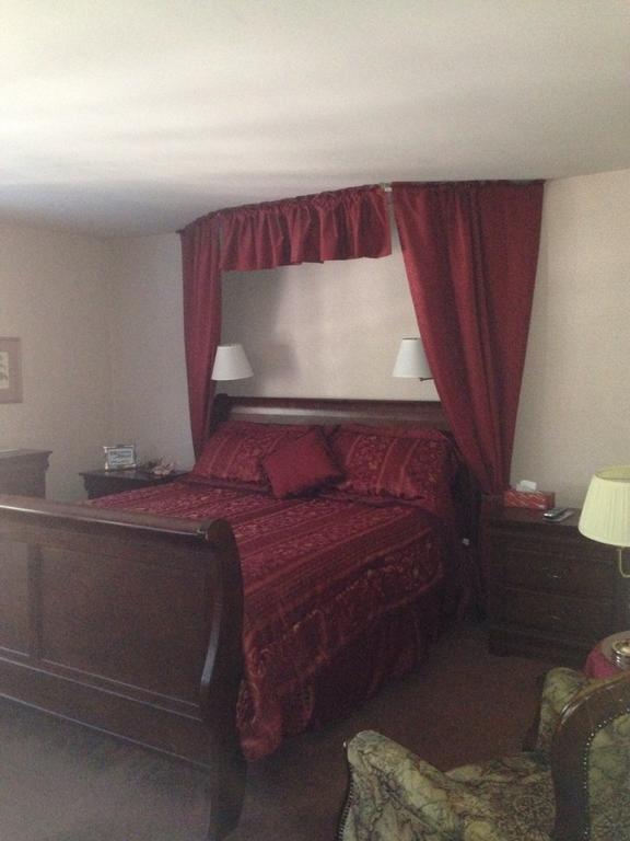 Switzerland Haus Bed And Breakfast Inn บิ๊กแบร์เลค ห้อง รูปภาพ